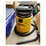 8 Gallon Genie Wet Dry Vac