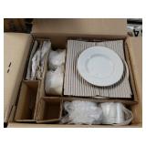 Mikasa Victorian Lace 20 Piece Dishes. New