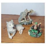 United Design Wolf (Hand painted) figurine and