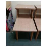 Vintage End Table. Matches Lot 4742
