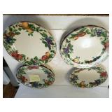 Sakura Oneida Fruit Dinner Plates