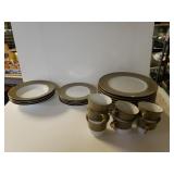 27 Piece Fine Wyndham China 2 Plates Have Chip