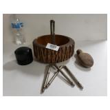 Nut Bowl And Crackers