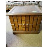 Vintage End Table With Storage