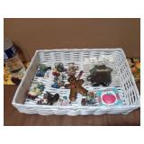 Miscellaneous Magnets and Basket