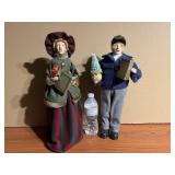2 Christmas Carolers
