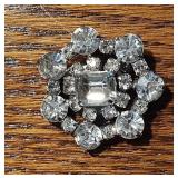 Vintage Crystal Snowflake Brooch/Pin