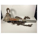 CM 1 1/2 Ton Chain Hoist