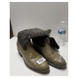 Mens Boots Size 8.5