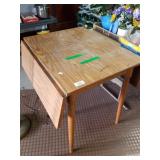 Drop leaf Table