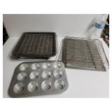Cooling Racks And Pans