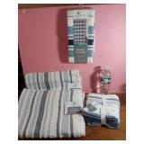 NEW Comfort Bay Matching Bathroom Set - 2 Bath