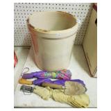 Stoneware 5 Crown Crock, Umbrellas