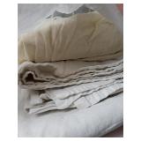 Throw Blankets And Other Linens