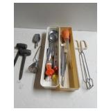 Assorted Kitchen Items