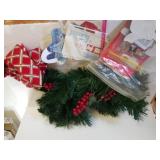 Holiday Garland, Gift Tags, Bow