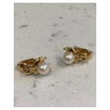 Vintage Gold Tone Pearl Earrings