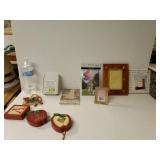 Photo Frames, Invitations, And Home Decor