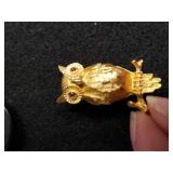 Gold Tone Owl Pin