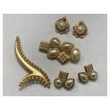 Lot of Vintage Pearl Jewelry