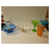 All Purpose Clam Shell Dishes, Martinique Cups