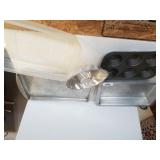 Assorted Baking Pans, Plastic Top, Mold