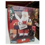 Grandeur Noel Display