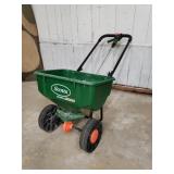 Scotts Speedy Green 3000 Seed Spreader