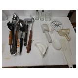 Assorted Kitchen Utensils