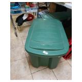 Rubbermaid Storage Tote With Contents To Include