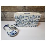 Original Delpht. Flower frog and miniature