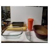 The Pampered Chef Stoneware Casserole Dish, Pyrex