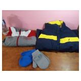 2 Toddlers Jackets and 2 Pairs of Toddlers