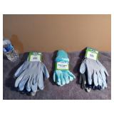 Three Packs of 3 Each Expert Gardener Gloves - 2