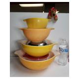 Vintage Pyrex Sunflower Daisy Cinderella Mixing