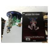 Vanny And Vanessa Collectable Statue