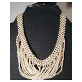Vintage Bib Pearl-like Necklace