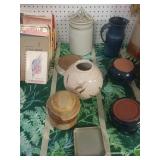 Pottery Pcs X 5 Lid broke on 1 pc