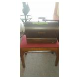 Singer  And Bench Singer does not open