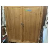 Closet Item on top not included