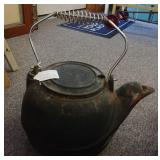 Kettle (Cast Iron)