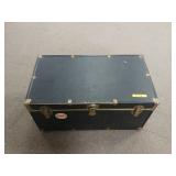 Black Trunk