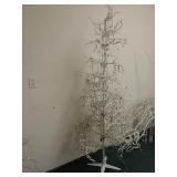 Outdoor Lighted Christmas Tree - 6 Ft