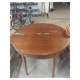 Mahogany Wooden Dining Table