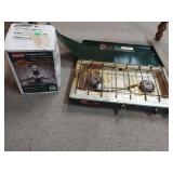 Coleman 2 Burner Stove And Lantern