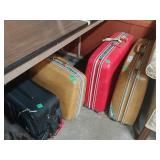4 Suitcases 3 Hard Cases 1 Soft