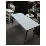 Plastic Folding Table