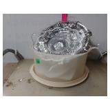 Kitchen Assorted- Cake Saver, Serving dishes,