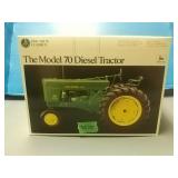 1:16 John Deere Model 70 Diesel Tractor