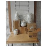 Ceramic Flower Bathroom Set, Pitcher, Jar And 3